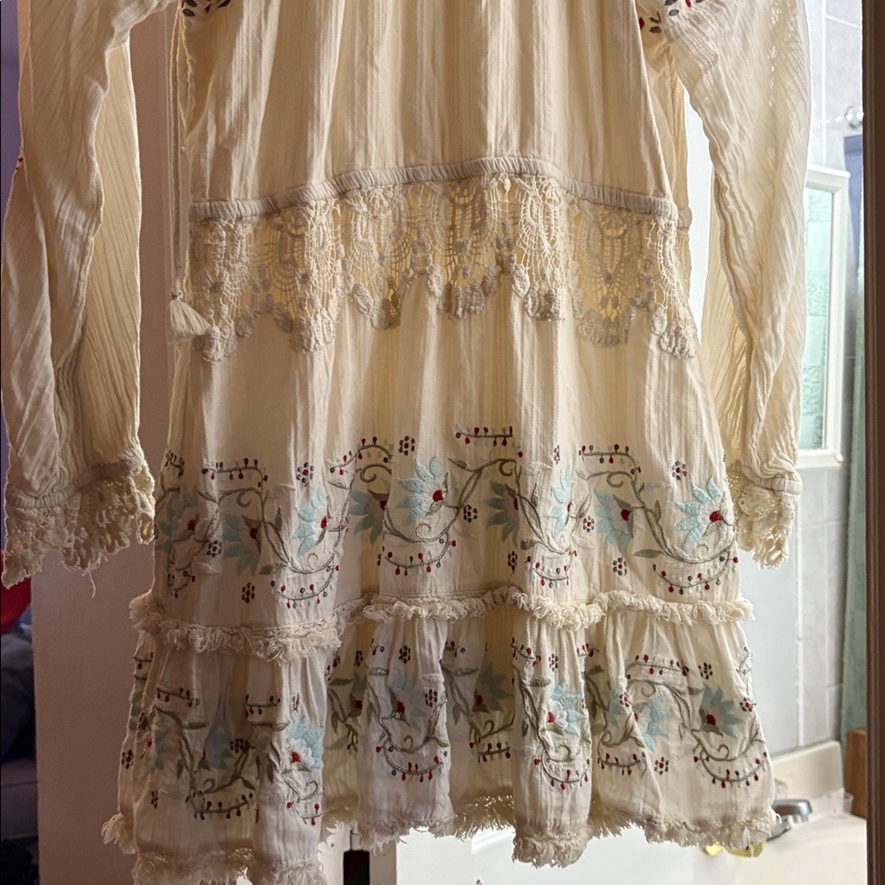 Anthropologie gorgeous boho Embroidered Cream dress - Picture 7 of 9